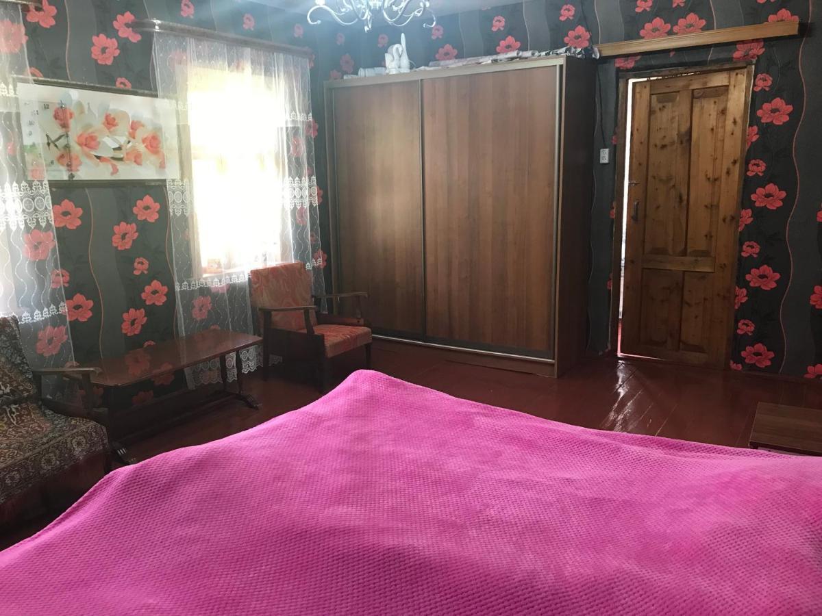 Гостевой Дом "Амза" Bed & Breakfast Tqvarcheli Exterior foto