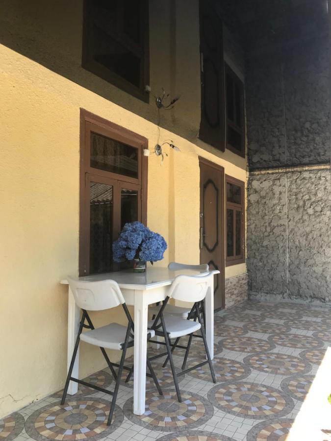 Гостевой Дом "Амза" Bed & Breakfast Tqvarcheli Exterior foto